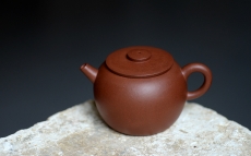 紫砂壶图片:美壶双节特惠 路达作品 杀茶利器 全手巨轮珠 - 美壶网