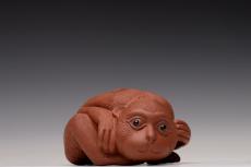 紫砂壶图片:刘祥新品 可人小猴 做工精致 把玩茶宠 - 美壶网