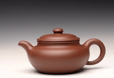 紫砂壶图片:邵春良丙申夏全手新作 光素经典 摹古景舟仿古 线条舒展 耐品佳作 - 全手工紫砂壶网