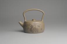 紫砂壶图片:美壶特惠 老青段 助工精工怀古提梁 清赏 - 美壶网