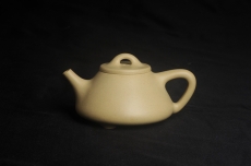 紫砂壶图片:美壶特惠 超精致本山绿泥小品子冶石瓢 做工特好 - 美壶网