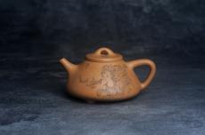 紫砂壶图片:美壶特惠 特好老黄段泥精致子冶石瓢壶 浮生若梦 - 美壶网