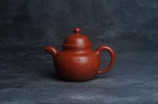 紫砂壶图片:美壶特惠 优质朱泥掇球壶 双刀装饰 茶人醉爱 - 美壶网