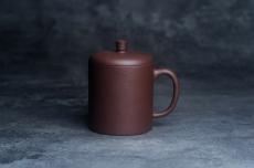 紫砂壶图片:优质紫泥 厚实朴玉杯 特惠紫砂盖杯 - 美壶网