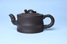 紫砂壶图片:美壶特惠 精致老紫泥可心竹段壶 茶人醉爱 - 美壶网