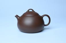 紫砂壶图片:美壶特惠 特好老紫泥小半月 茶人醉爱 - 美壶网