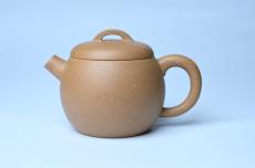 紫砂壶图片:美壶特惠 特好老黄段泥精致大炮巨轮壶 茶人醉爱 - 美壶网