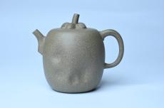 紫砂壶图片:美壶特惠 精致薄胎青段泥瓜菱壶 质量仅84g 茶人醉爱 - 美壶网