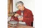 紫砂壶工艺师图片：钱建生 - 美壶网