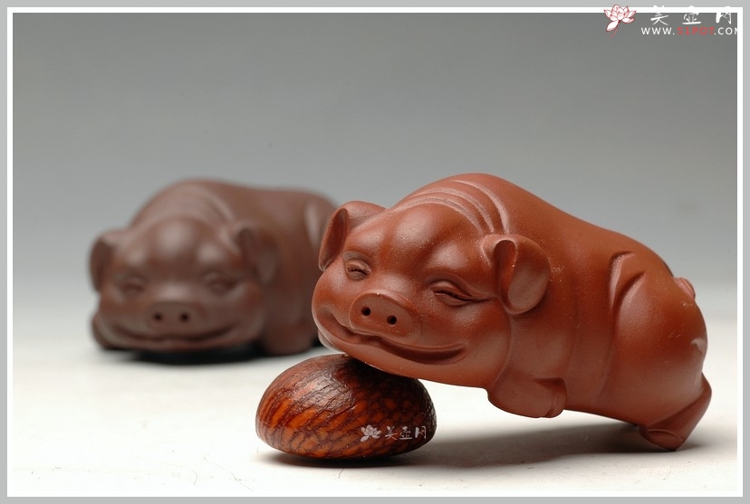 紫砂壶图片：笑脸小福猪 - 美壶网
