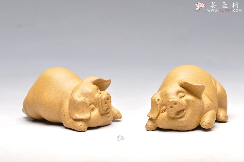 紫砂壶图片：小喜猪 福猪 壬辰年新品 段泥 不一般的甜蜜 - 美壶网