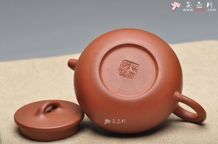 紫砂壶图片：简约不简单 素雅静品 全手工上桥圆腹 - 宜兴紫砂壶网
