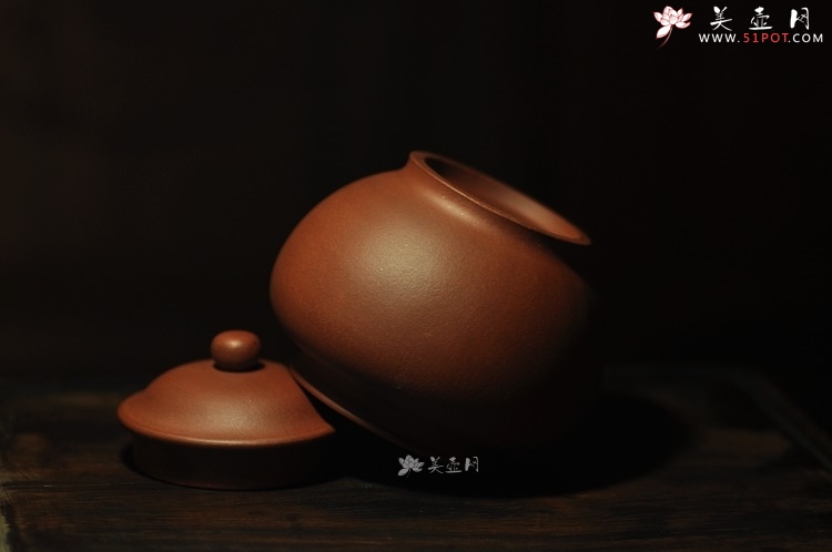 紫砂壶图片：全手茶叶罐 饱满敦厚 年终双节特惠 青水泥 - 美壶网
