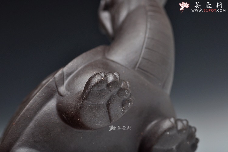 紫砂壶图片：长寿王者 送礼自用好玩茶宠 龟龙 - 宜兴紫砂壶网