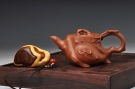 紫砂壶图片:气韵灵动 精品小花货 立体梅花惊艳 全手小喜上眉梢 - 宜兴紫砂壶网