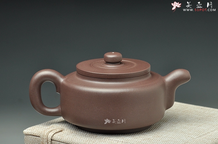 紫砂壶图片：端庄沉稳 内敛 陈进力作 精工紫茄泥   全手德韵 - 宜兴紫砂壶网
