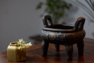 紫砂壶图片:气势雄壮 全手四方平安鼎 古朴 手工拓片证书 - 宜兴紫砂壶网