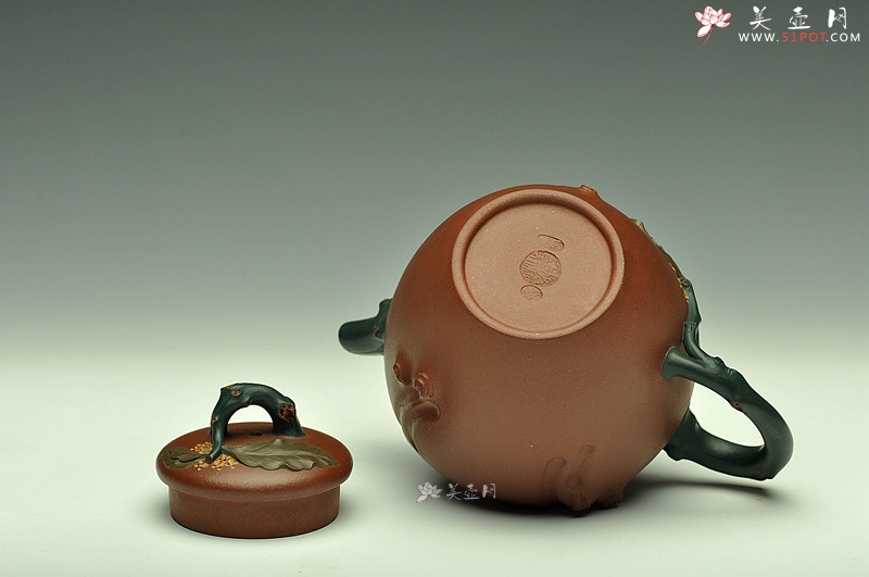 紫砂壶图片：三色装饰 贴塑精彩~ 桂花香二式 孙伟强张新亚合作 - 宜兴紫砂壶网