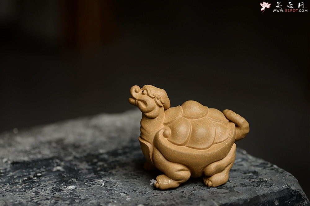 紫砂壶图片：段泥 做工精致 龙龟茶宠 - 美壶网