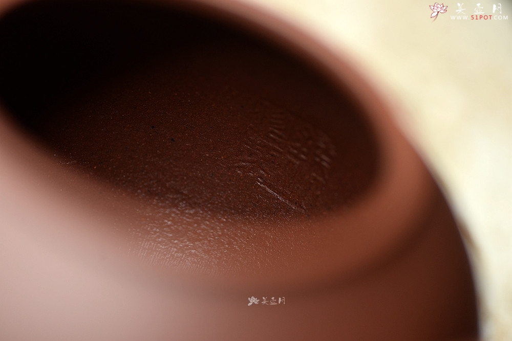 紫砂壶图片：钱小珍作品  全手夏艳~ 吴震夫人 灵秀花货 - 宜兴紫砂壶网