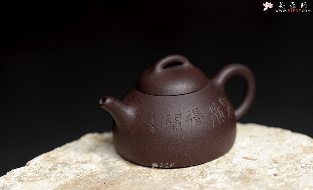 紫砂壶图片：鸿渝山房新品 美壶特惠  茶人爱 金钟 - 美壶网