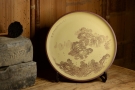紫砂壶图片:李彦雄精心之作 山水挂盘 韵味十足 - 宜兴紫砂壶网