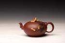 紫砂壶图片：飘逸立体 细品 传统花货功力 花语敬佩、声誉 凌霄花 原创作品  - 宜兴紫砂壶网