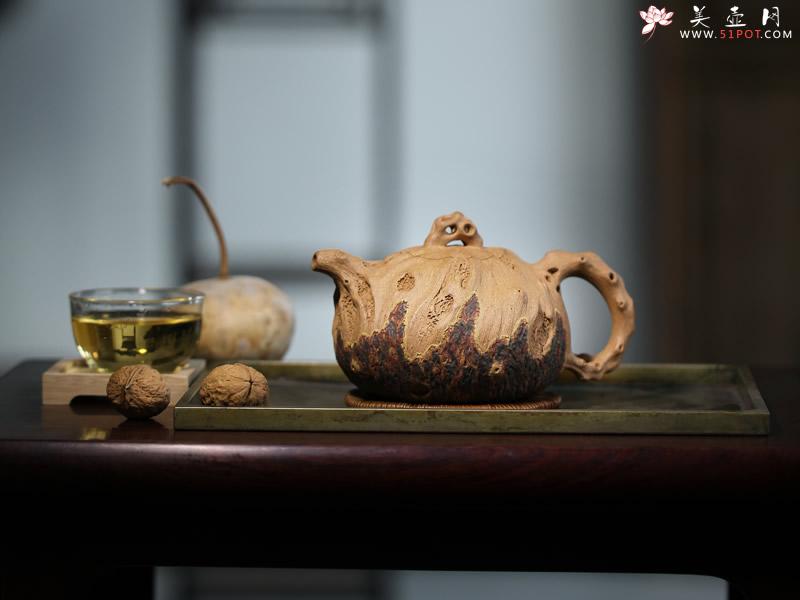 紫砂壶图片：手捏树桩龚春壶 - 宜兴紫砂壶网