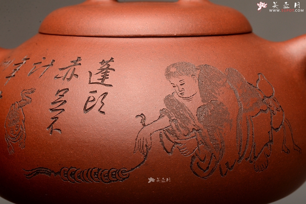 紫砂壶图片：刘海戏金蟾 张听刚精心装饰 文气之作 过桥扁腹 - 宜兴紫砂壶网