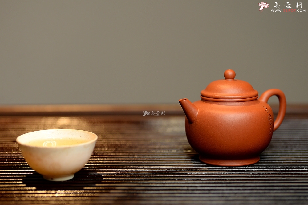 紫砂壶图片：只为茶人 传统器形 铁观音利器 朱泥 美壶特惠 全手宫灯 - 美壶网