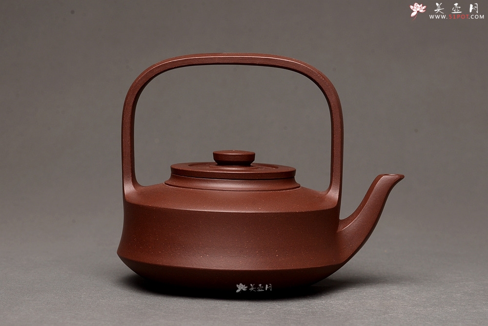 紫砂壶图片：钱建荷作品 全手经典提璧 精工典范 纯正底槽青 神韵犹存 - 宜兴紫砂壶网