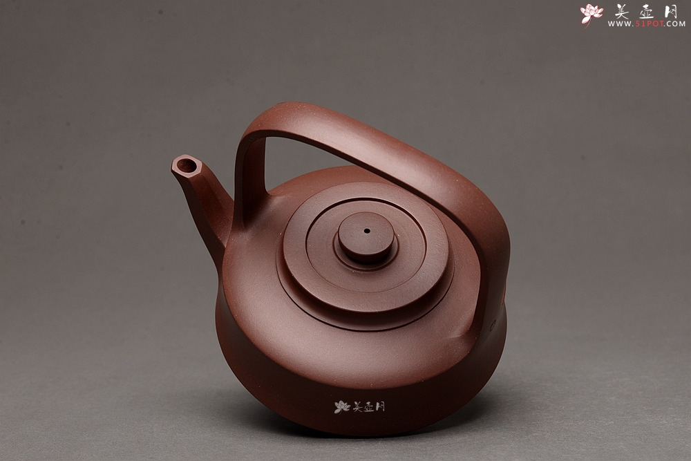紫砂壶图片：钱建荷作品 全手经典提璧 精工典范 纯正底槽青 神韵犹存 - 宜兴紫砂壶网