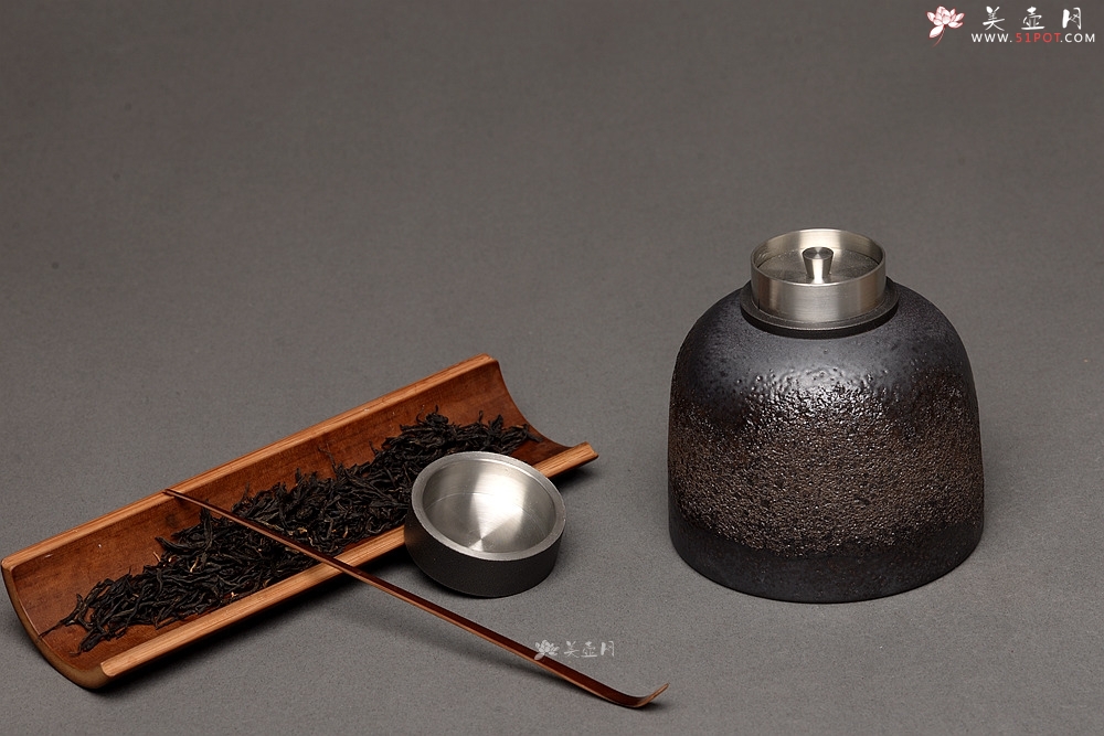 紫砂壶图片：美壶定制  新颖茶叶罐 密封性好 古朴雅致 - 美壶网