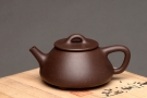 紫砂壶图片:难得老紫泥 仅此一把 周路健全手精品 骨肉均挺 全手小子冶石瓢 - 宜兴紫砂壶网
