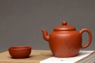 紫砂壶图片:徐亚春新品 优质朱泥 全手隐月 游心堂主人装饰 实用佳品 - 宜兴紫砂壶网