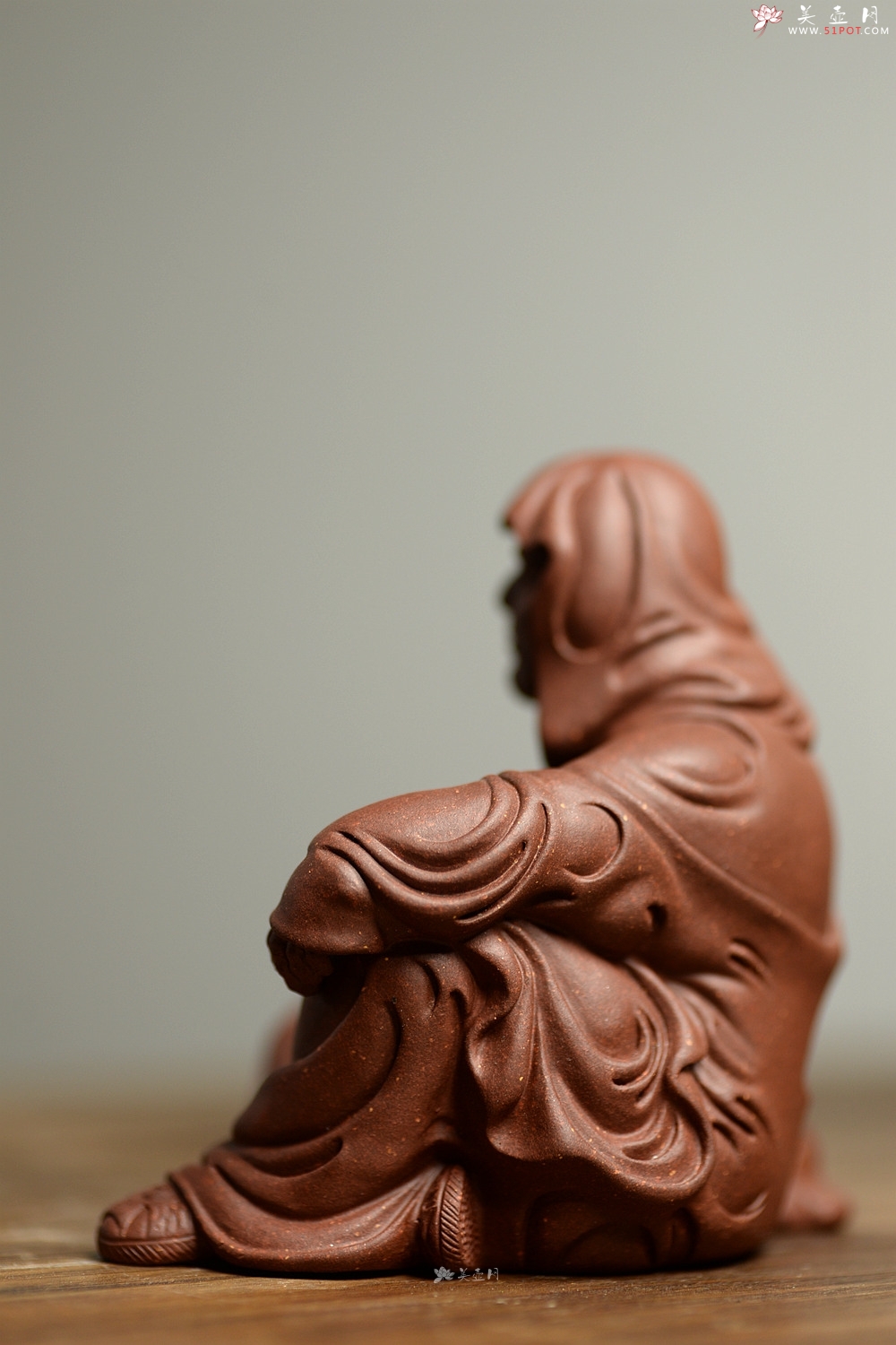 紫砂壶图片：手工雕塑 静~ 自在罗汉 做工精细 廖生塔作品~ - 宜兴紫砂壶网