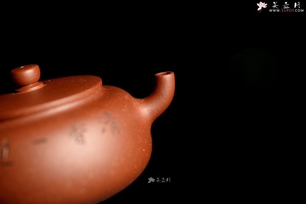 紫砂壶图片：美壶特惠 温文尔雅 大方实用 饮乐 型制耐品 出水 - 美壶网