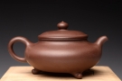 紫砂壶图片：适合绿茶 纤秀可人 三足扁樱 - 宜兴紫砂壶网