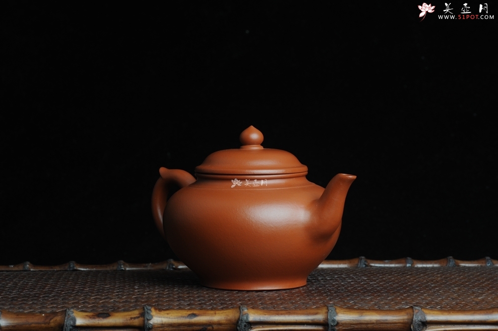 紫砂壶图片：美壶特惠 非铁红色素泥 优质朱泥笑樱壶 - 宜兴紫砂壶网