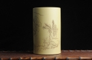 紫砂壶图片:美筒特惠 精品山水高帽笔筒一式 老师不打草稿直接空刻 一气呵成 - 宜兴紫砂壶网