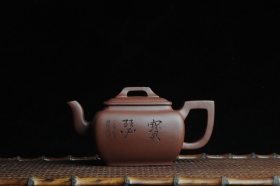 紫砂壶图片:美壶特惠 精品宝瑟四方方樽 陈俊儒精心装饰 - 美壶网