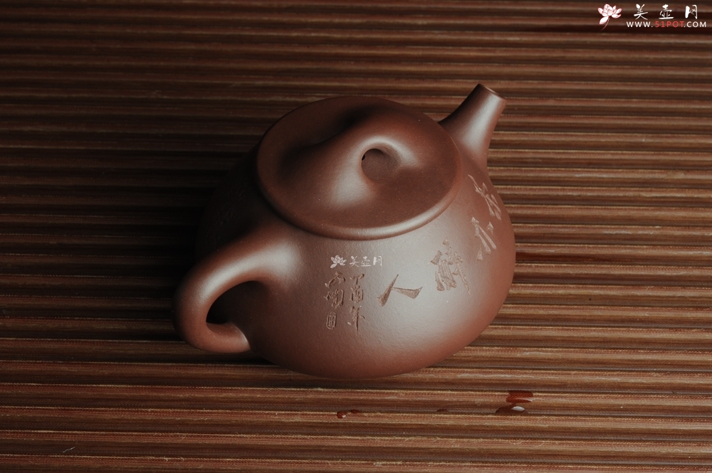 紫砂壶图片：贺岁新品 紫茄泥全手工高士煮茶图 茶亦醉人 文气满瓢 - 美壶网