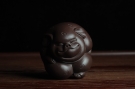 紫砂壶图片:美宠特惠 一团和气猪 神态细腻 做工灰常精致 手工茶宠 - 宜兴紫砂壶网