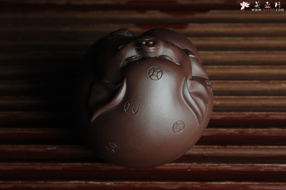 紫砂壶图片：美宠特惠 一团和气猪 神态细腻 做工灰常精致 手工茶宠 - 美壶网