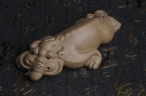 紫砂壶图片:美宠特惠 精工老段泥神兽 瑞兽茶宠 长13cm宽6cm高4cm - 宜兴紫砂壶网