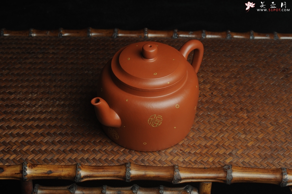 紫砂壶图片：特好朱泥全手工描金平盖古莲子 - 宜兴紫砂壶网