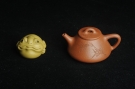 紫砂壶图片:美壶特惠 超精致特好降坡泥小品子冶石瓢 刻竹 居不可无竹 - 宜兴紫砂壶网