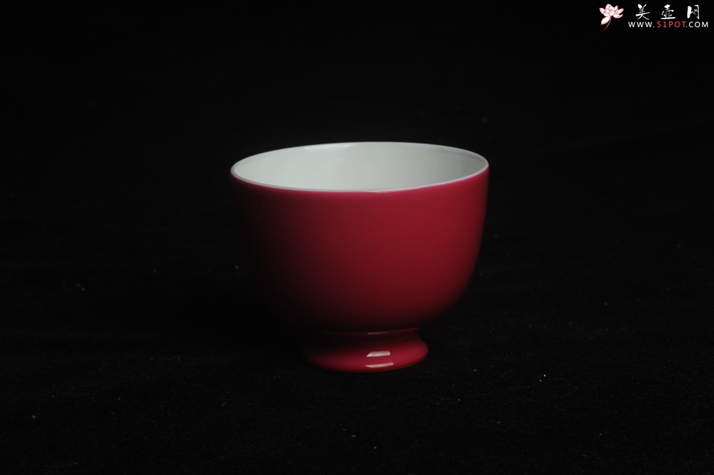 紫砂壶图片：精致胭脂红主人杯 茶人醉爱 适合女士 - 美壶网