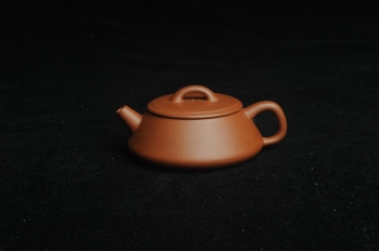 紫砂壶图片:美壶特惠 精工红降坡平盖小石瓢 小壶超难做 杀茶利器 - 宜兴紫砂壶网