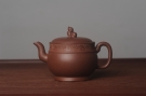 紫砂壶图片:美壶特惠 精致玉带瑞狮壶 - 宜兴紫砂壶网